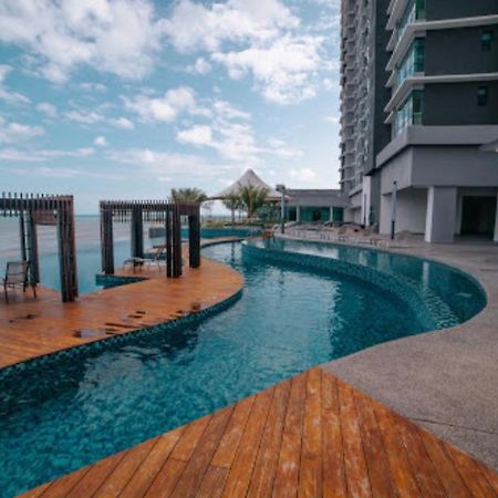 Cozy Seaview Studio At Imperium Residence Tanjung Lumpur Kuantan Exterior foto